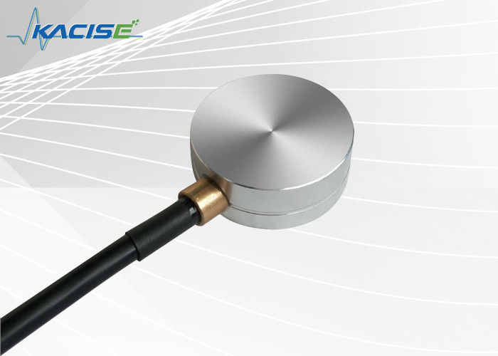 KUM2500A Sensor Tingkat Bahan Bakar Ultrasonik Resolusi Tinggi 0,1 mm dengan Perlindungan IP67 dan Antarmuka RS232/RS485/TTL