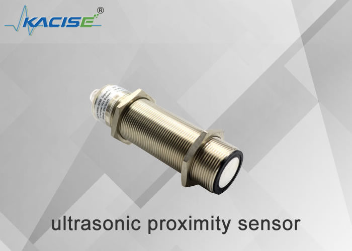 Sensor Jarak Ultrasonik Tipe M30 dengan Perlindungan IP65 dan Akurasi Tinggi ≤1% untuk Pengukuran Level yang Tepat