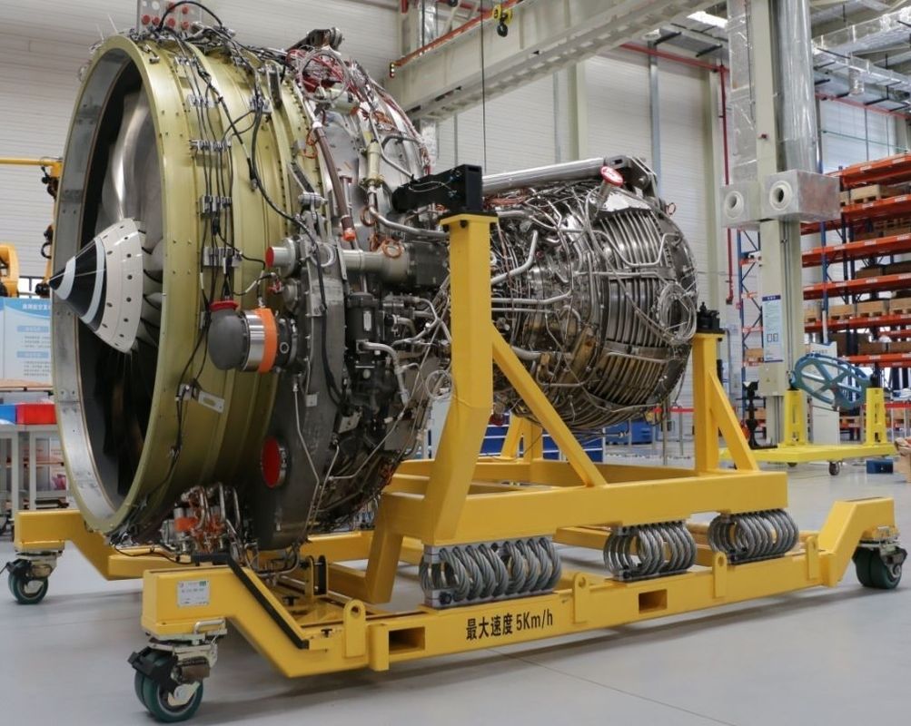 Isolator tali kawat tahan korosi dengan rentang beban 3.5-2000KG dan frekuensi alami 7Hz-15Hz untuk mesin industri