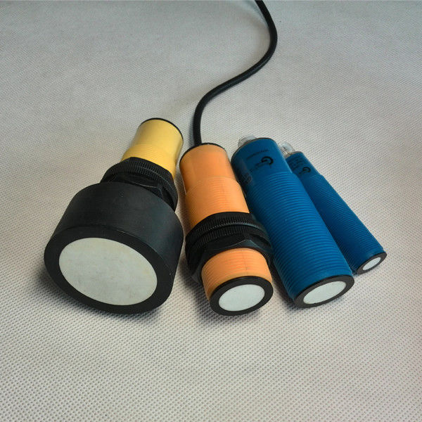 Sensor Ultrasonik RS485 4-20mA dengan Jangkauan 10 Meter untuk Pengukuran Jarak dan Ketinggian