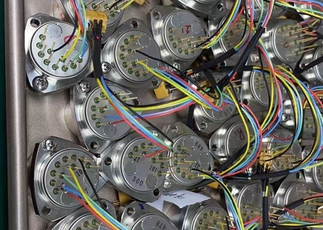 Sensor Akselerometer Fleksibel Seri KSJB5 dengan Resolusi <5μg dan Stabilitas Jangka Panjang
