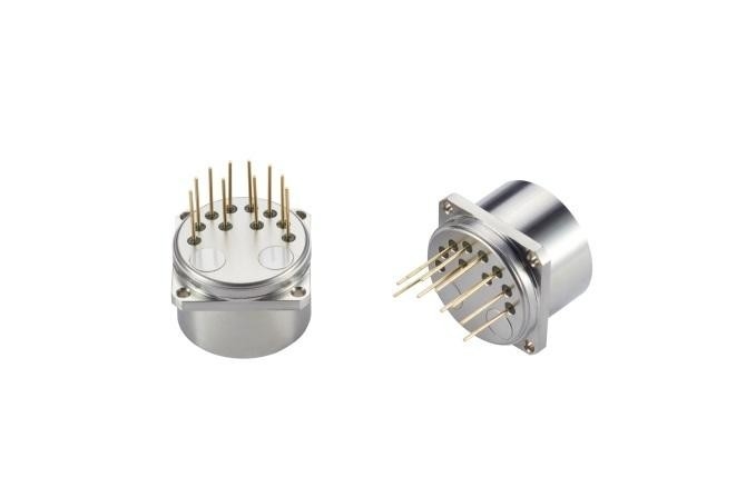 Akselerometer seismik kecil dengan berat ≤ 25 g dan rasio resolusi < 30 μg untuk tujuan teknik
