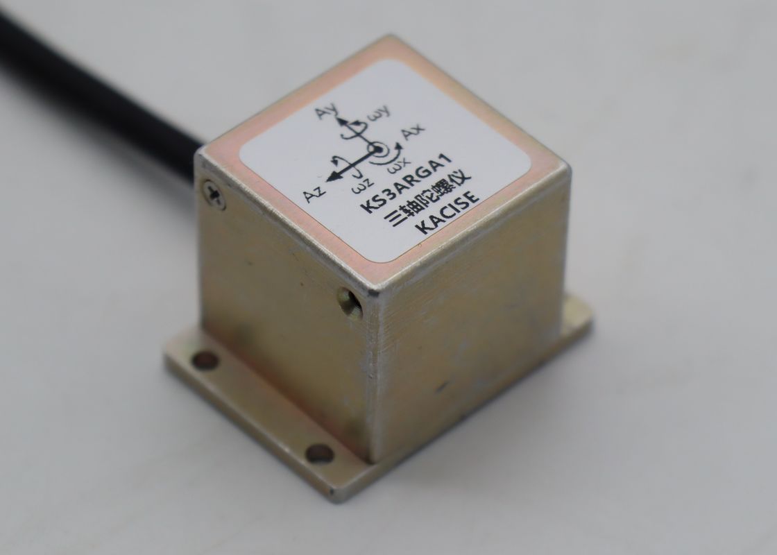 Sensor Giroskop Elektronik Universal Tiga Poros dengan ≤0,05%FR Nonlinearity Fast Start ≤20ms dan Jangkauan Suhu Luas -45°+80°C