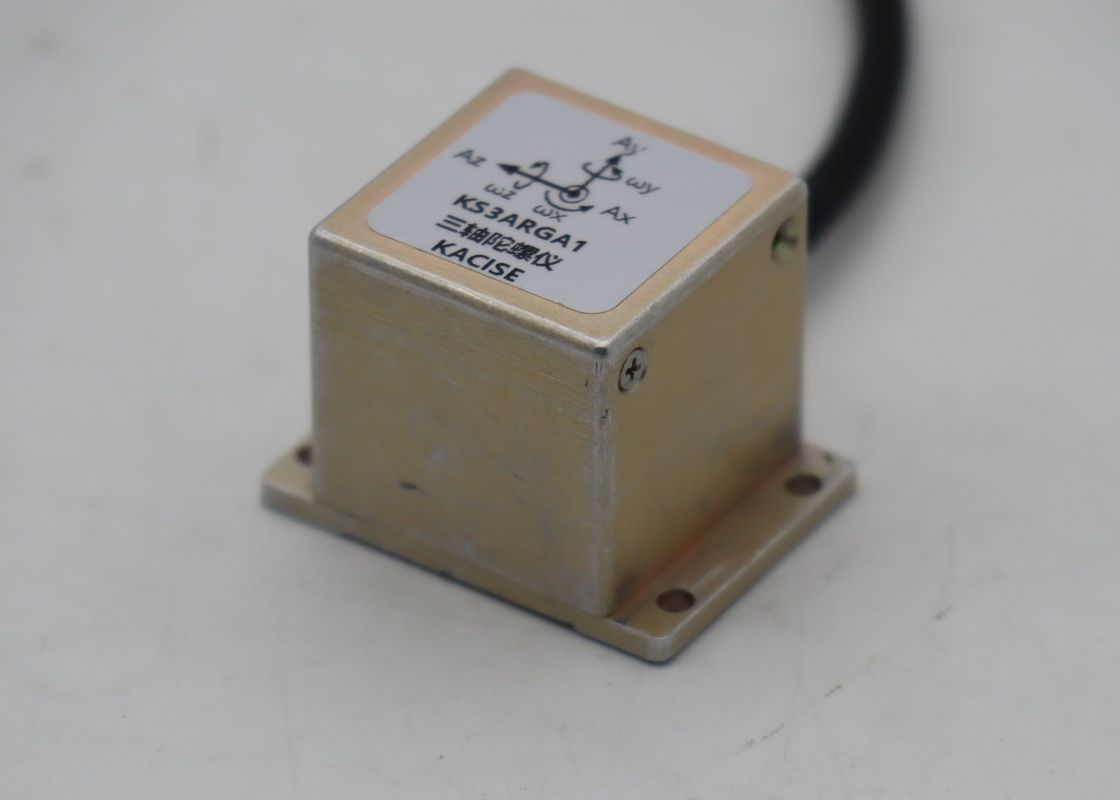 Sensor Giroskop Elektronik Universal Tiga Poros dengan ≤0,05%FR Nonlinearity Fast Start ≤20ms dan Jangkauan Suhu Luas -45°+80°C