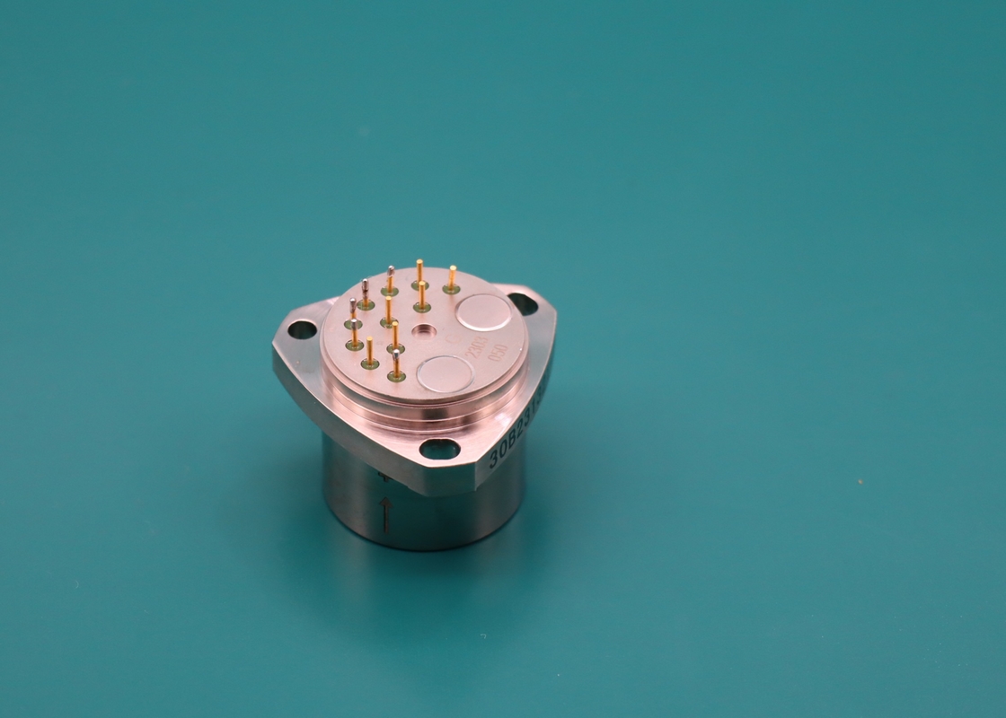 Scale Factor 1.2 ~ 1.6mA/G Sensor Akselerometer yang tahan kejut untuk aplikasi presisi
