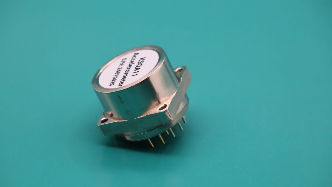 Quartz Flexible Accelerometer Sensor dengan 25g@20Hz~2000Hz Vibration Peak Sine, Precision Tinggi ≤40μg/g2 Linearity, dan Wide -45°C to +100°C Temperature Range