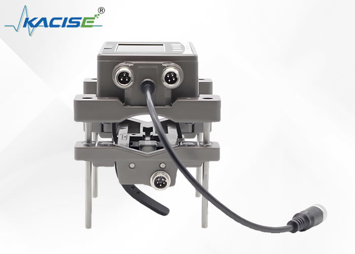 Power And I/O Connectors M12 Plug Aviation Ultrasonic Flow Meter Dengan Layar Besar