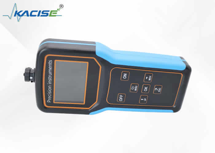 IP65/IP67 Kelas Perlindungan Portable Doppler Flowmeter dengan fungsi penyimpanan data dan baterai lithium 12V dapat diisi ulang
