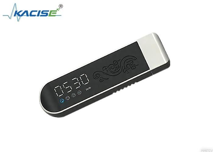Detektor CO2 mini dengan sensor presisi tinggi dan USB plug-and-play untuk pemantauan kompak