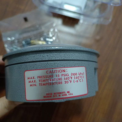 Dwyer Series 2000 Magnehelic Differential Pressure Gauge dengan 0-60 dalam rentang w.c ± 2% Keakuratan dan 1/8 NPT Connection