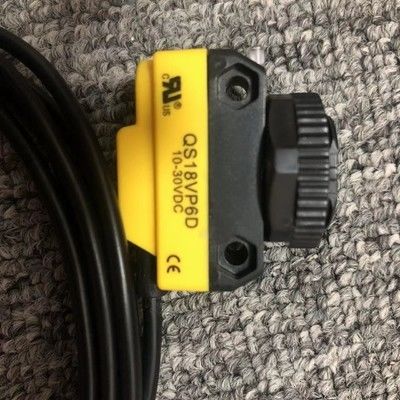 Banner QS18VP6D Diffuse Photoelectric Sensor dengan 450 mm Sensing Range IP67 NEMA 6 Nomor dan Output PNP Komplementer