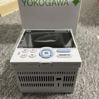 UT35A Digital Temperature Controller dengan 14-Segment Color LCD, Ladder Sequence Control, dan Komunikasi Ethernet