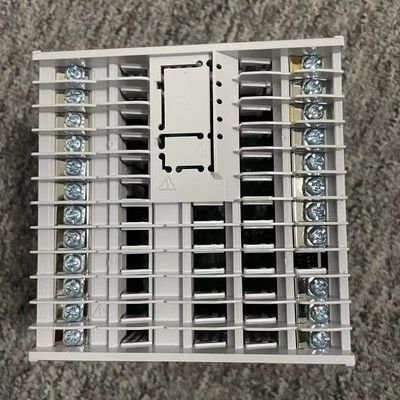 UT35A Digital Temperature Controller dengan 14-Segment Color LCD, Ladder Sequence Control, dan Komunikasi Ethernet