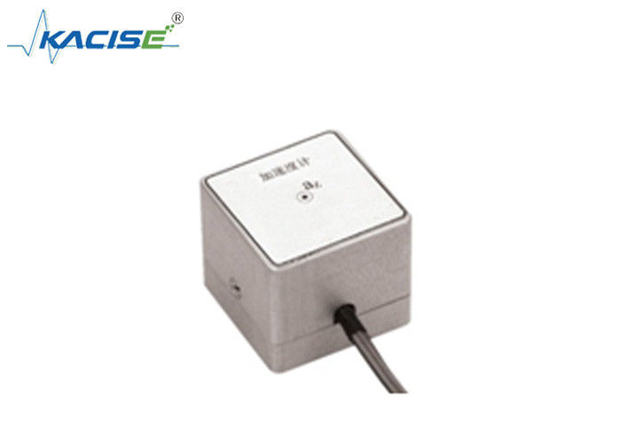 Sensor Akselerometer Linear Penyedot Magnetik dengan Modul Uniaxial dan ±10 g Range untuk Kinerja Getaran