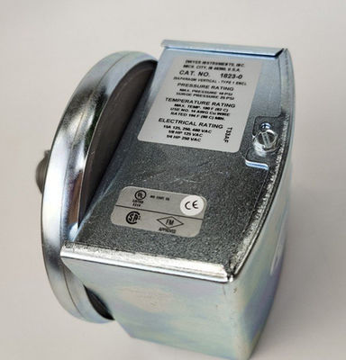 Dwyer 1823-10 Low Differential Pressure Switch dengan Desain Kompak, Kemampuan Mengulang Tinggi dan Pengaturan Mudah