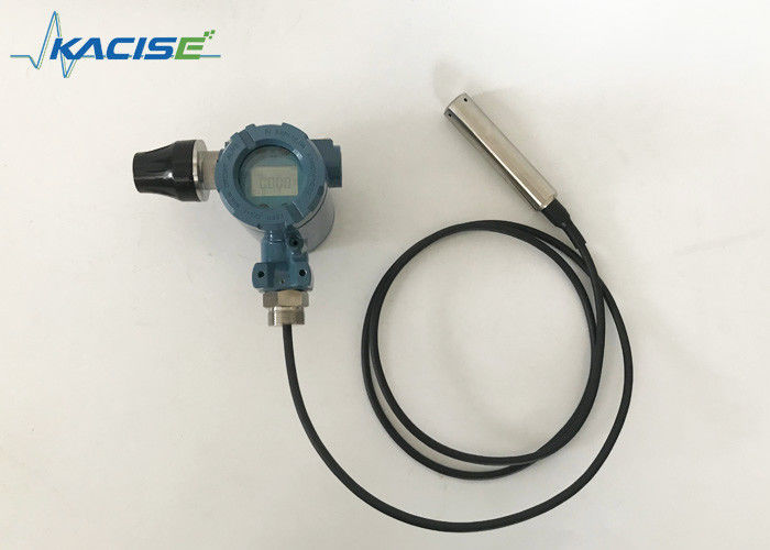 Sensor Level Oli Bertenaga Baterai Bawaan dengan Pemancar GPRS untuk Monitor Jarak Jauh Dilengkapi Kelas Pertahanan IP68 dan Presisi Pengukuran FS 0,5%
