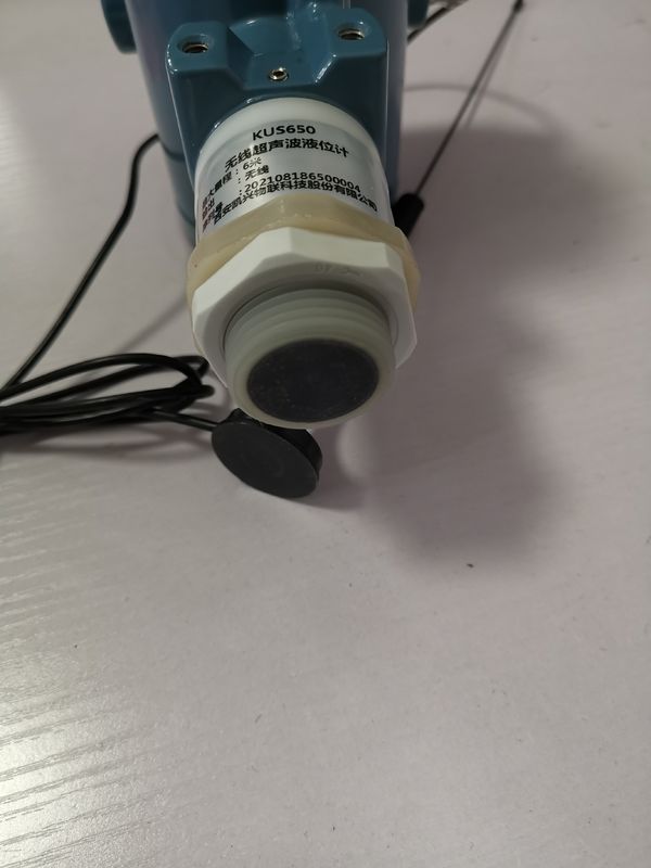 KUS650 Sensor Tingkat Tangki Ultrasonik untuk Industri Pangan dengan Sertifikasi CE dan Transmisi Data Tanpa Kabel